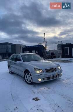 Універсал Mercedes-Benz C-Class 2005 в Миколаєві