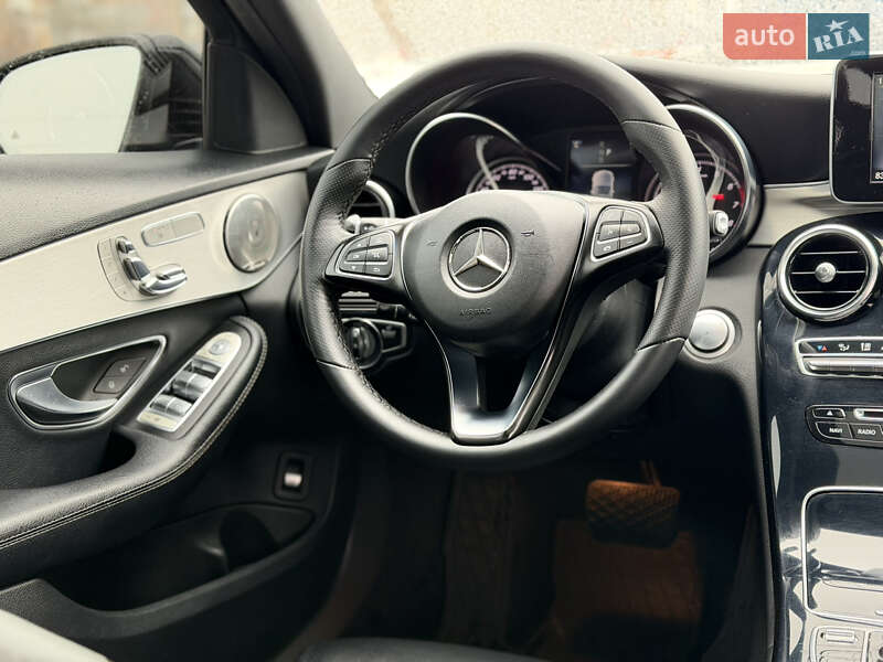Седан Mercedes-Benz C-Class 2018 в Киеве