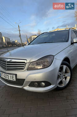 Універсал Mercedes-Benz C-Class 2011 в Івано-Франківську