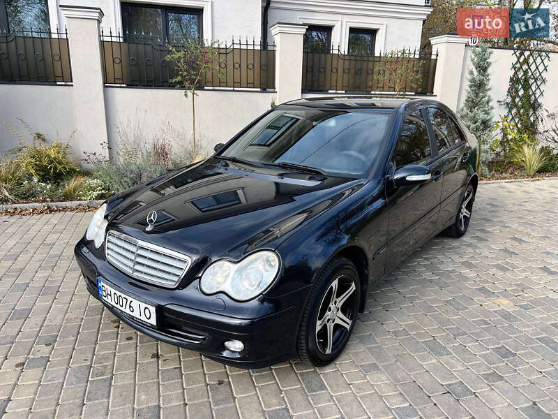 Mercedes-Benz C-Class 2006