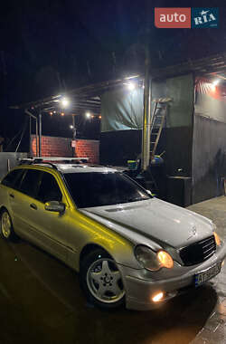 Універсал Mercedes-Benz C-Class 2002 в Лазещині