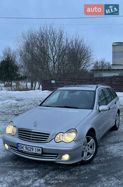 Універсал Mercedes-Benz C-Class 2004 в Здолбуніві