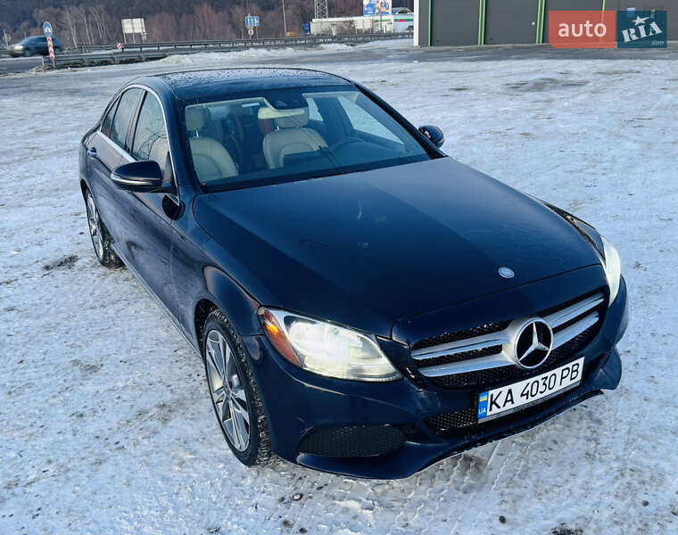 Седан Mercedes-Benz C-Class 2016 в Киеве