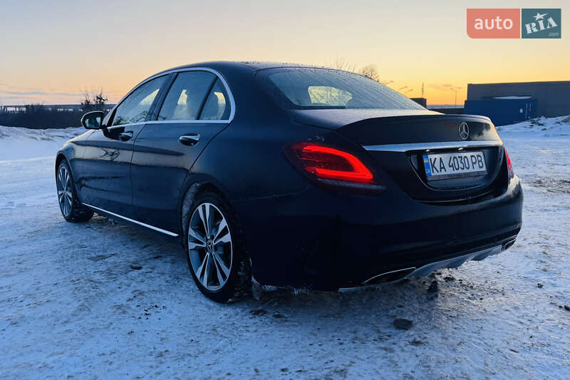 Седан Mercedes-Benz C-Class 2016 в Киеве