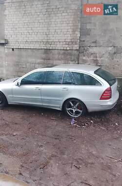 Универсал Mercedes-Benz C-Class 2001 в Днепре