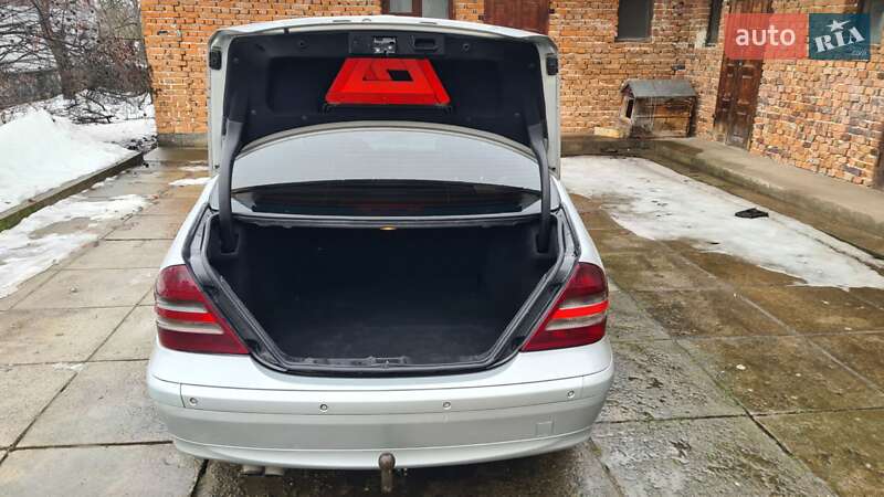 Седан Mercedes-Benz C-Class 2004 в Хмельницком