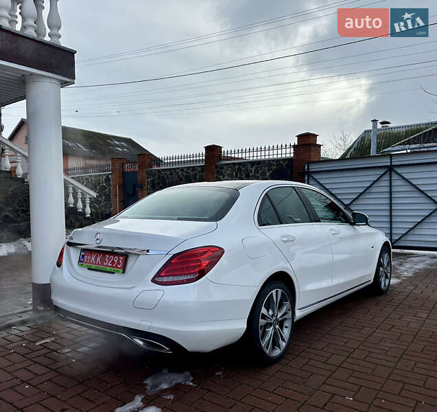 Mercedes-Benz C-Class 2017