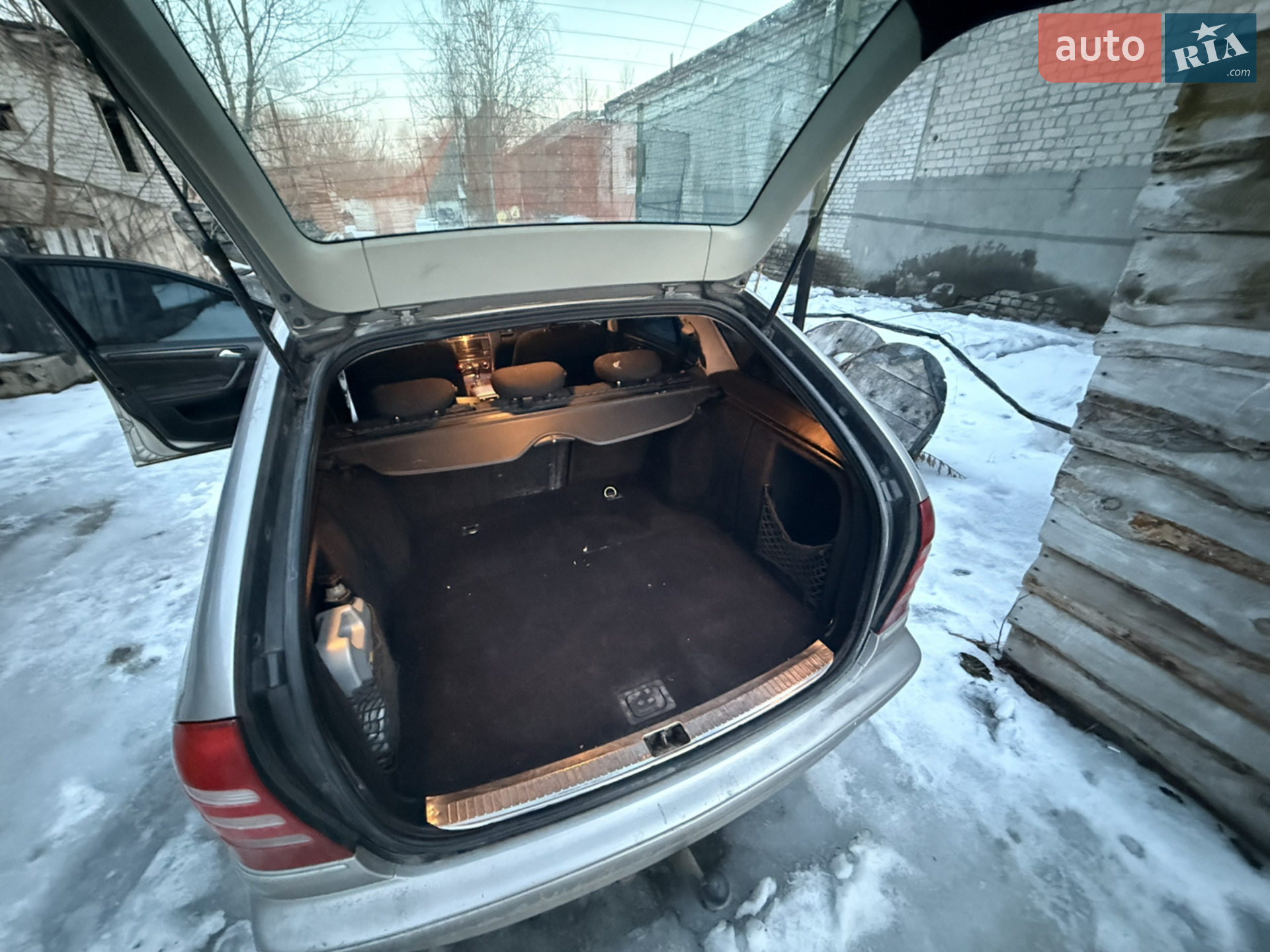 Mercedes-Benz C-Class 2005 VIN WDB2032081F682741 фото оголошення 7 з 15