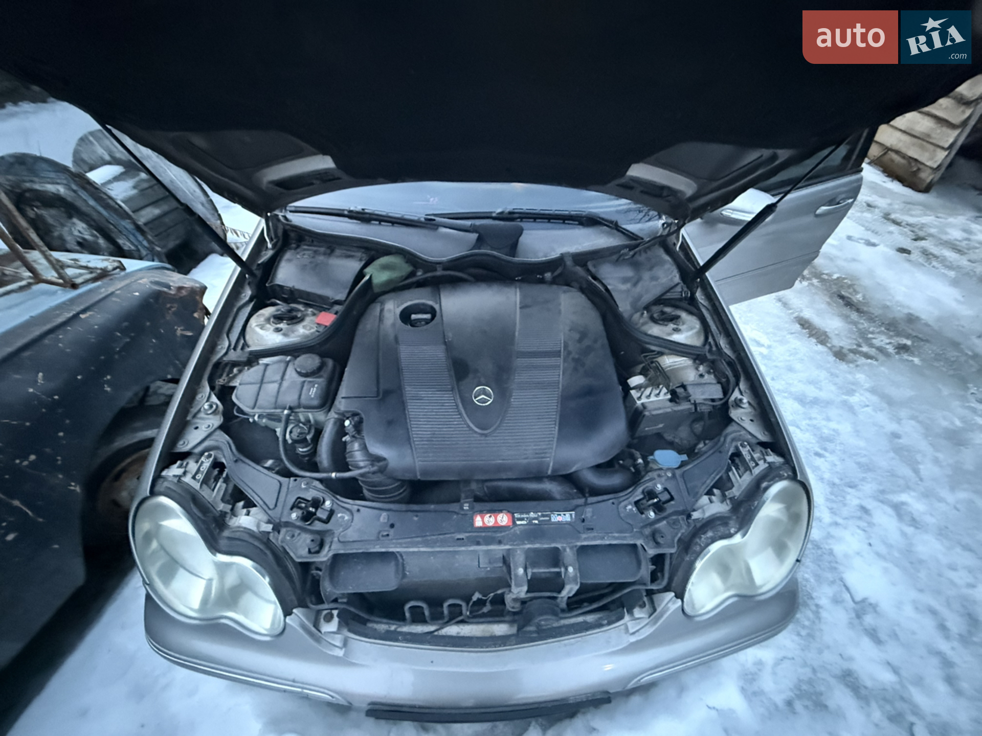 Mercedes-Benz C-Class 2005 VIN WDB2032081F682741 фото оголошення 8 з 15