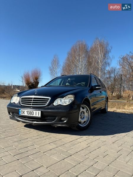 Mercedes-Benz C-Class 2004