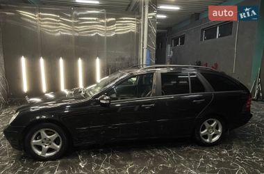 Универсал Mercedes-Benz C-Class 2003 в Львове