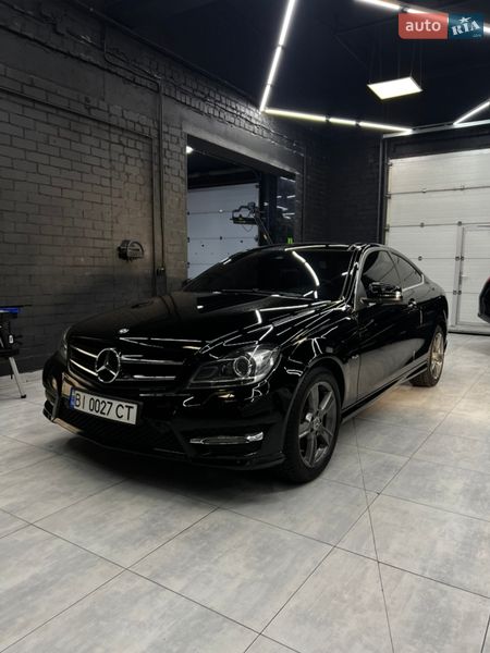 Mercedes-Benz C-Class 2011 Mercedes-Benz C-Class 2011