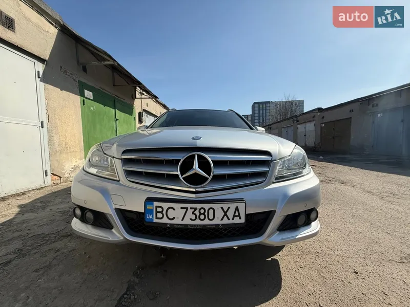 Mercedes-Benz C-Class 2012