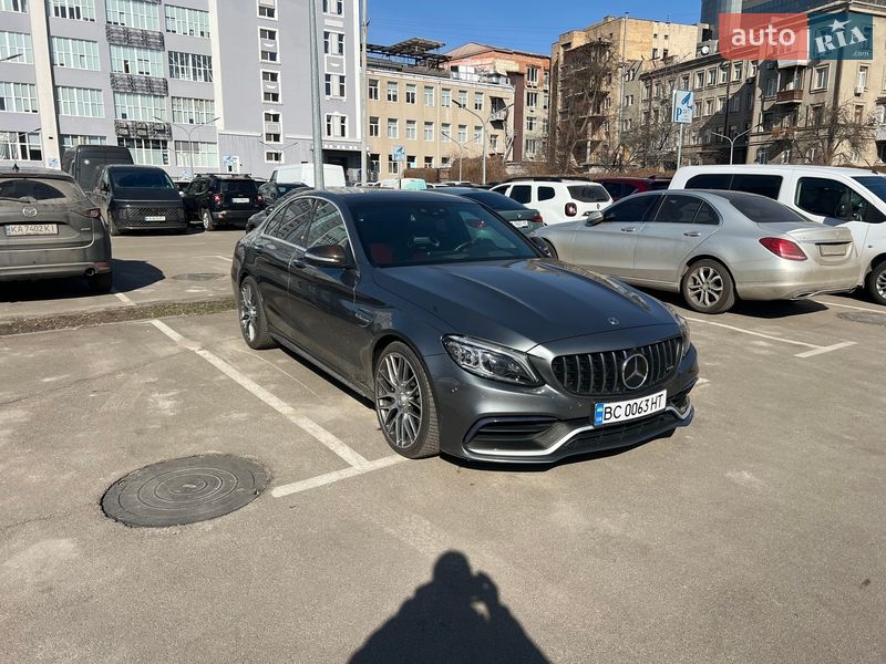 Mercedes-Benz C-Class 2019