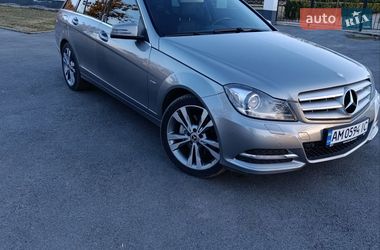 Универсал Mercedes-Benz C-Class 2011 в Звягеле