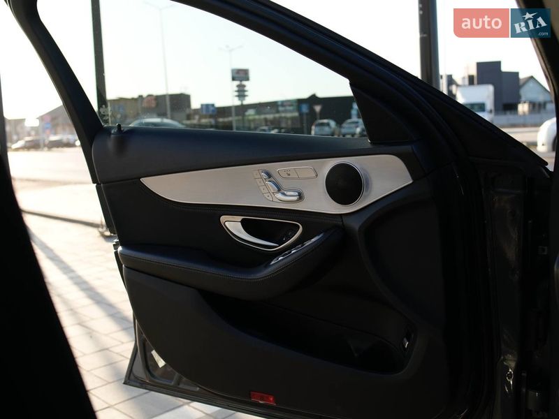 Седан Mercedes-Benz C-Class 2015 в Луцке