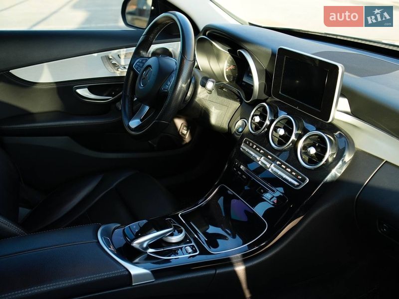 Седан Mercedes-Benz C-Class 2015 в Луцке