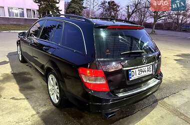 Універсал Mercedes-Benz C-Class 2010 в Іванкові