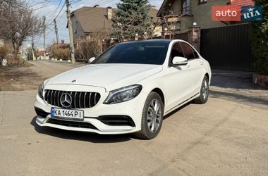 Седан Mercedes-Benz C-Class 2017 в Киеве