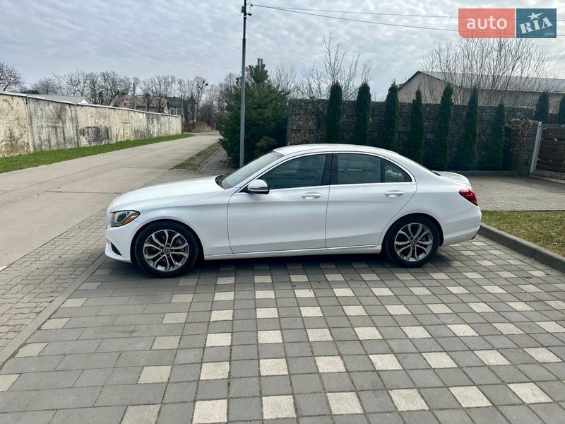 Седан Mercedes-Benz C-Class 2017 в Стрию