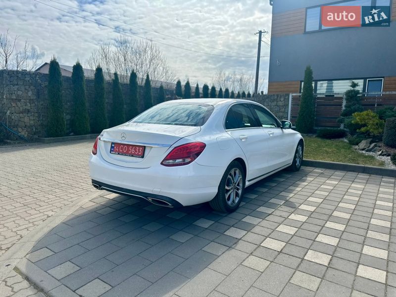 Седан Mercedes-Benz C-Class 2017 в Стрию