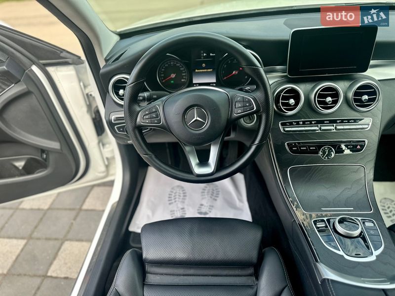 Седан Mercedes-Benz C-Class 2017 в Стрию