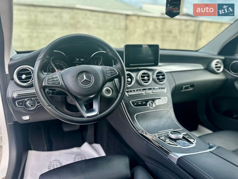 Седан Mercedes-Benz C-Class 2017 в Стрию
