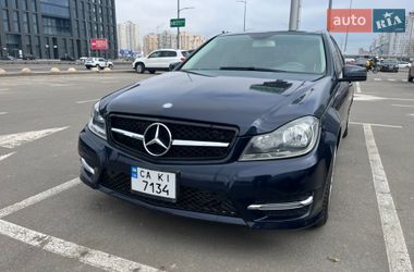Седан Mercedes-Benz C-Class 2014 в Києві