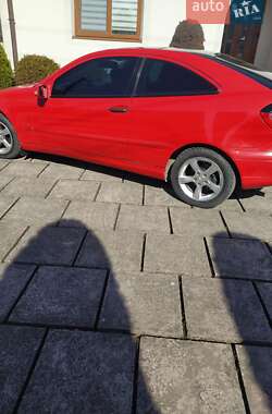 Купе Mercedes-Benz C-Class 2001 в Новоселице
