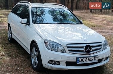 Універсал Mercedes-Benz C-Class 2010 в Золочеві