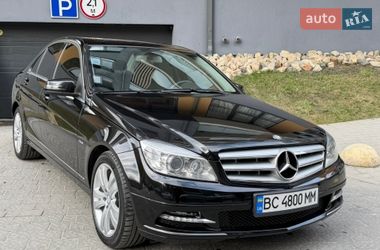 Седан Mercedes-Benz C-Class 2011 в Львові