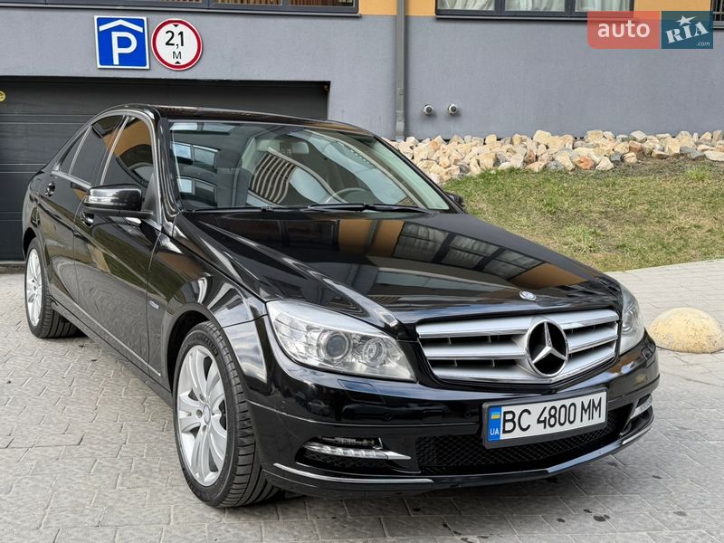 Mercedes-Benz C-Class 2011