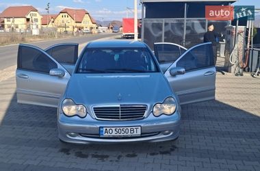 Седан Mercedes-Benz C-Class 2001 в Иршаве