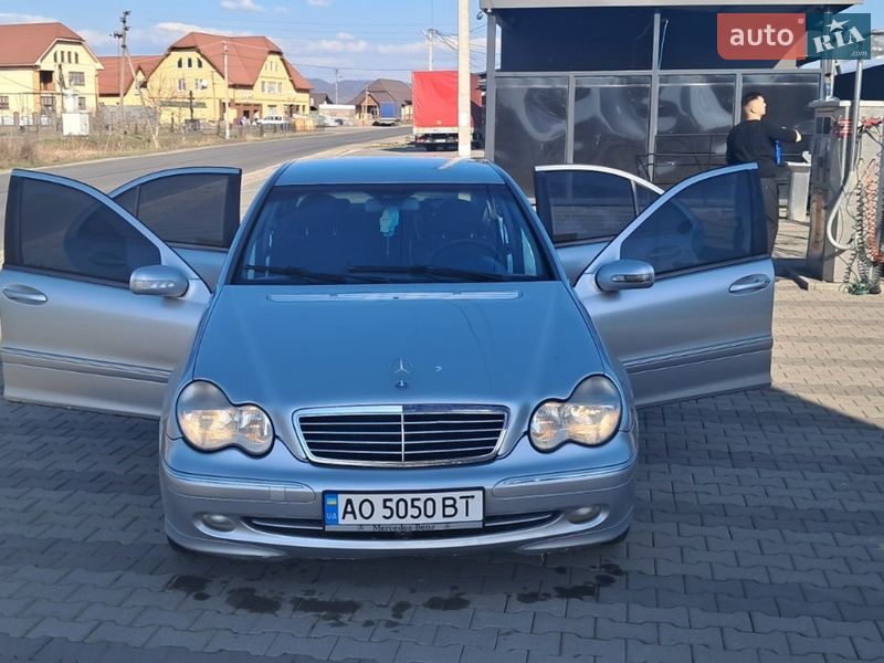 Mercedes-Benz C-Class 2001