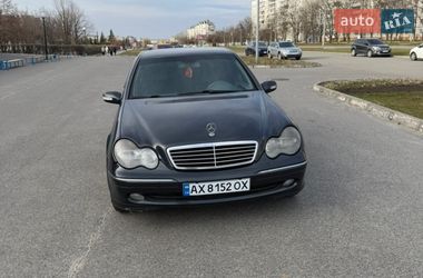 Седан Mercedes-Benz C-Class 2001 в Харькове