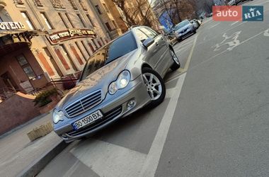 Универсал Mercedes-Benz C-Class 2005 в Киеве