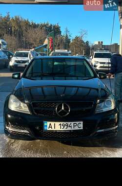 Седан Mercedes-Benz C-Class 2013 в Киеве