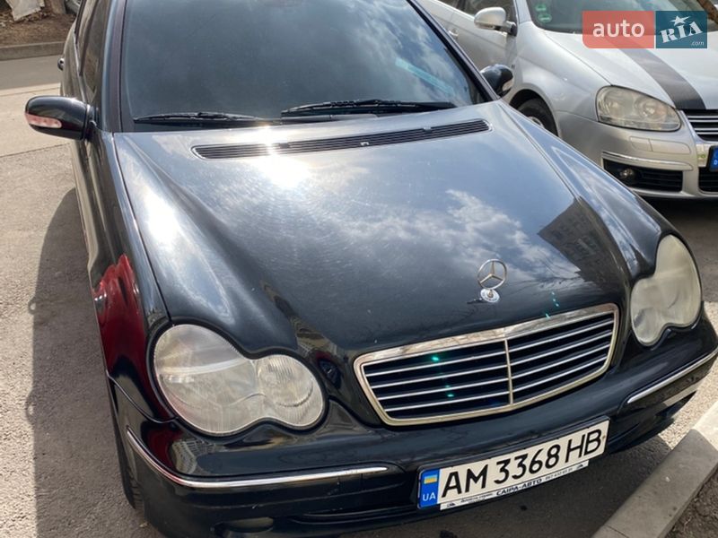Универсал Mercedes-Benz C-Class 2002 в Виннице