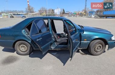 Седан Mercedes-Benz C-Class 1995 в Дніпрі