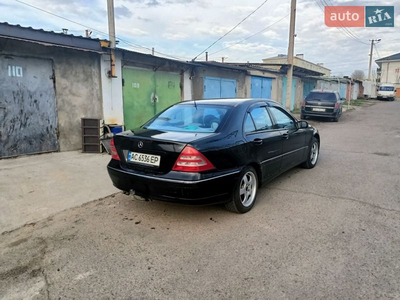 Седан Mercedes-Benz C-Class 2001 в Одессе