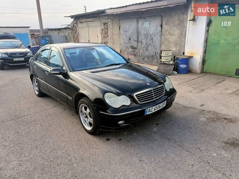 Седан Mercedes-Benz C-Class 2001 в Одессе