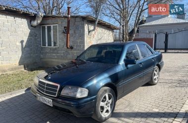 Седан Mercedes-Benz C-Class 1994 в Черновцах
