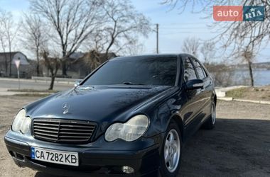 Седан Mercedes-Benz C-Class 2001 в Умані