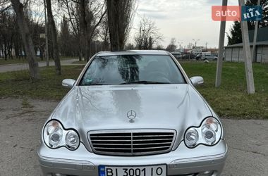 Седан Mercedes-Benz C-Class 2003 в Глобине