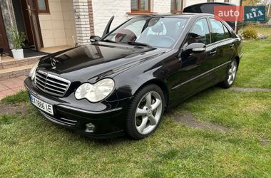 Седан Mercedes-Benz C-Class 2005 в Рокитному