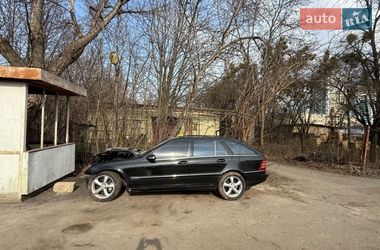 Универсал Mercedes-Benz C-Class 2005 в Киеве