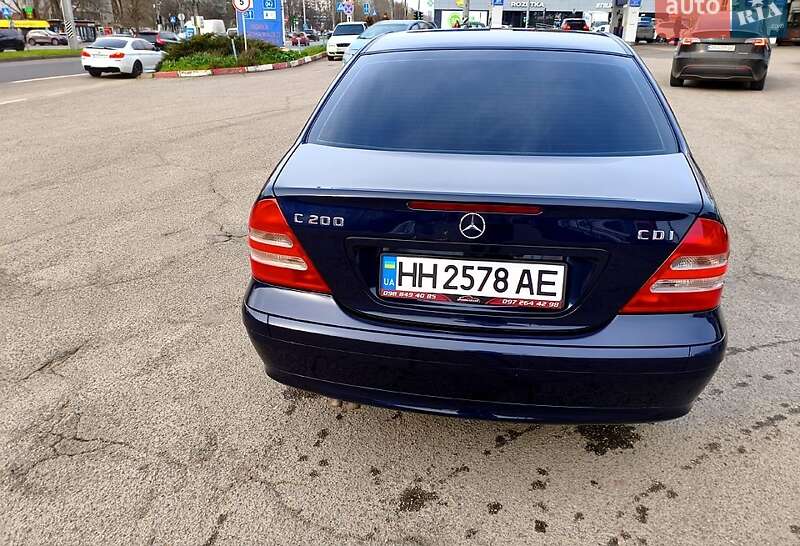 Седан Mercedes-Benz C-Class 2005 в Одессе