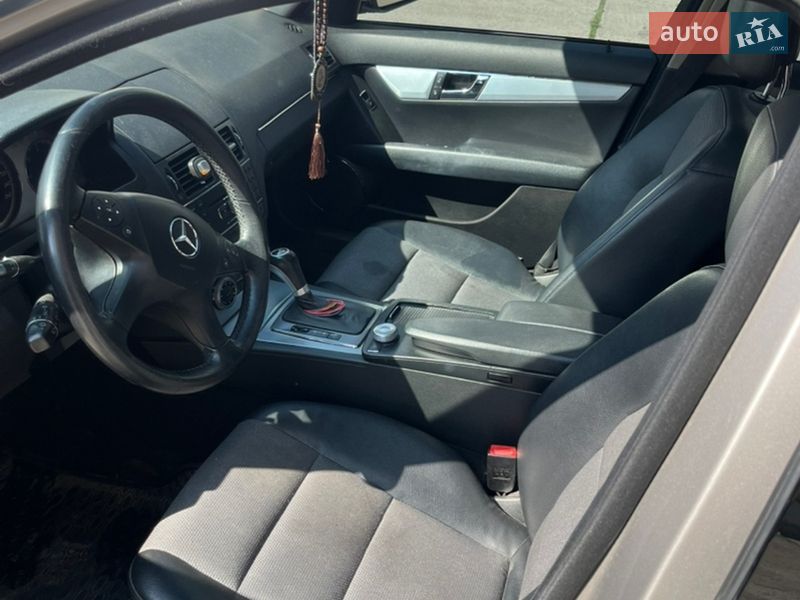 Универсал Mercedes-Benz C-Class 2008 в Ивано-Франковске