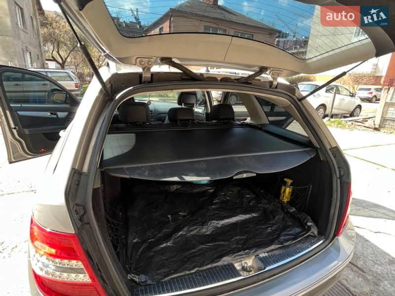 Универсал Mercedes-Benz C-Class 2008 в Ивано-Франковске
