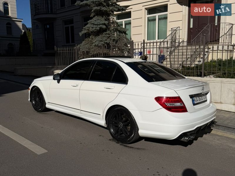 Седан Mercedes-Benz C-Class 2013 в Киеве